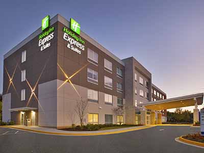 Love's Holiday Inn Express & Suites, South Hill, Virginia